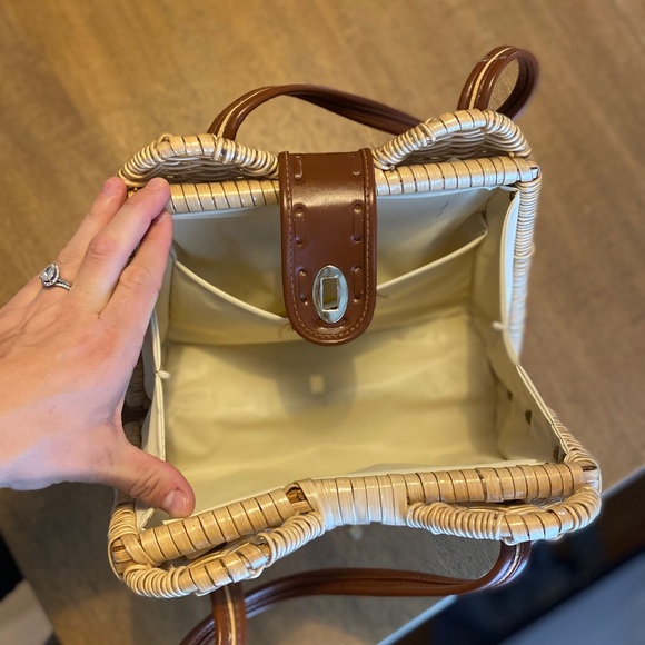 Vintage Brown Woven Handbag - Picture 6 of 10